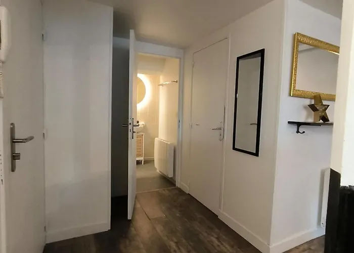 Centre Spacieux Quartier Anime Апартаменты *